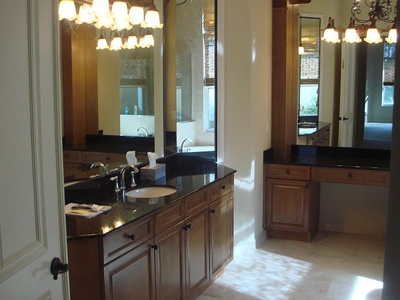 4th image of 9936 SE Sandpine Lane
