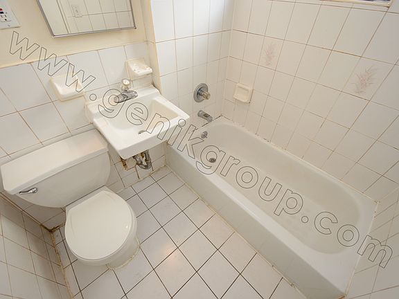 5th image of 151-153 Allen St #5A