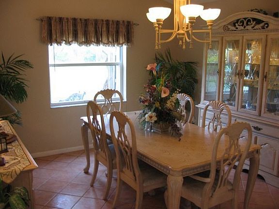 Family/Dining Room