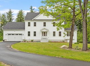 211 W Townsend Rd, Lunenburg, MA 01462