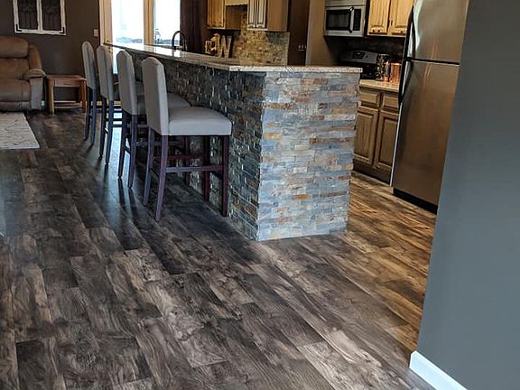 4th image of 907 Yorkshire Dr