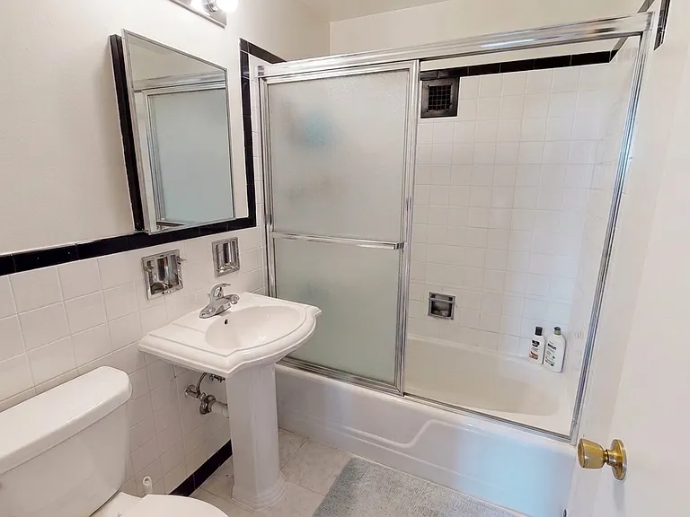 2401 H St NW #702 — Photo 12