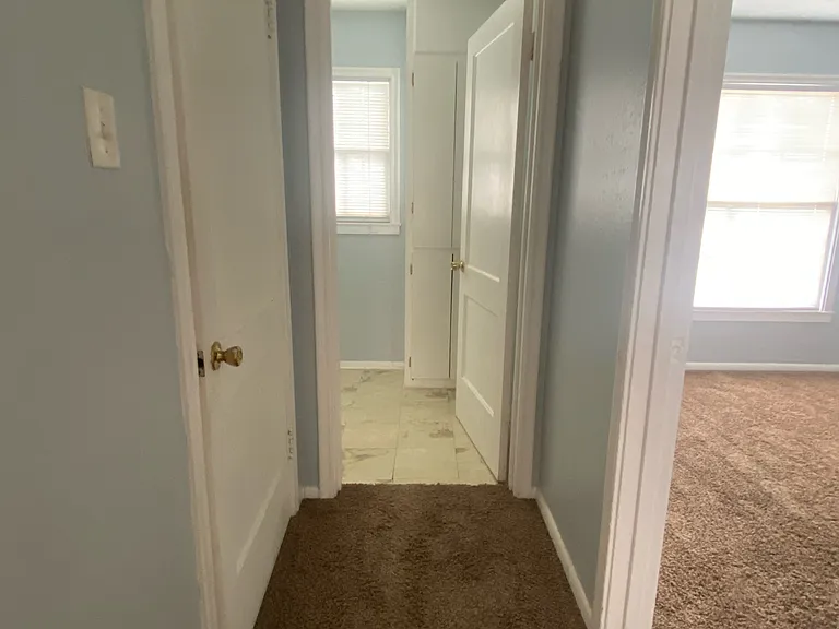 653 Robinson St #4 — Photo 12