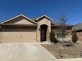 9604 Red Brush Trl, Fort Worth, TX 76131