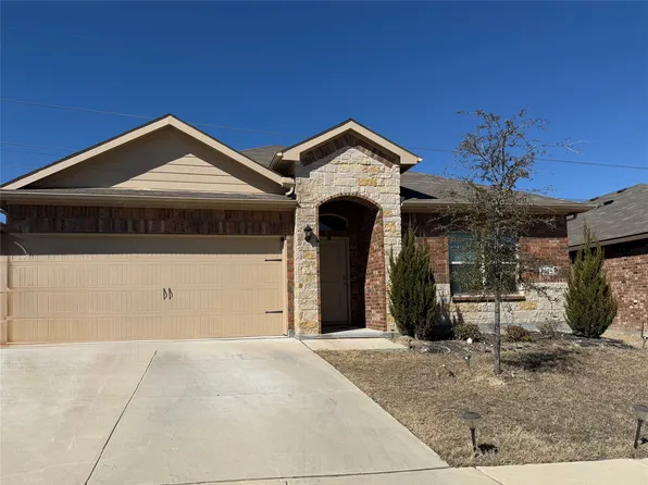 9604 Red Brush Trl, Fort Worth, TX 76131