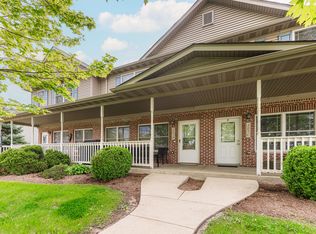 301 Par Five Dr UNIT B, Dekalb, IL 60115