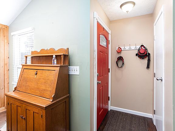 5th image of 358 Halsbury Cir