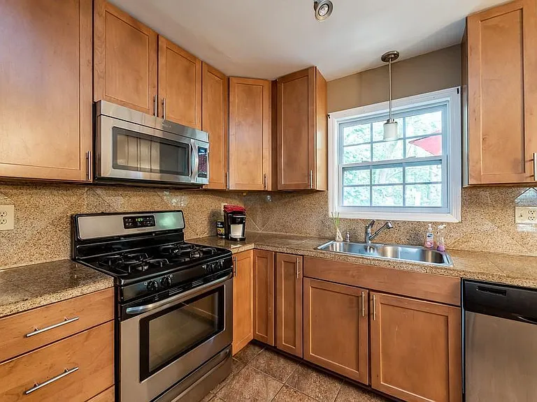 3556 Kennesaw Station Dr NW — Photo 6