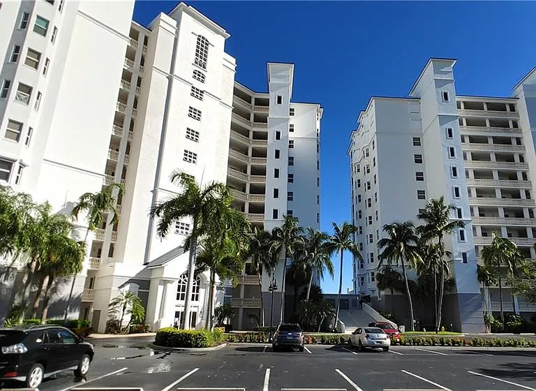 400 Flagship Dr #501 — Photo 2