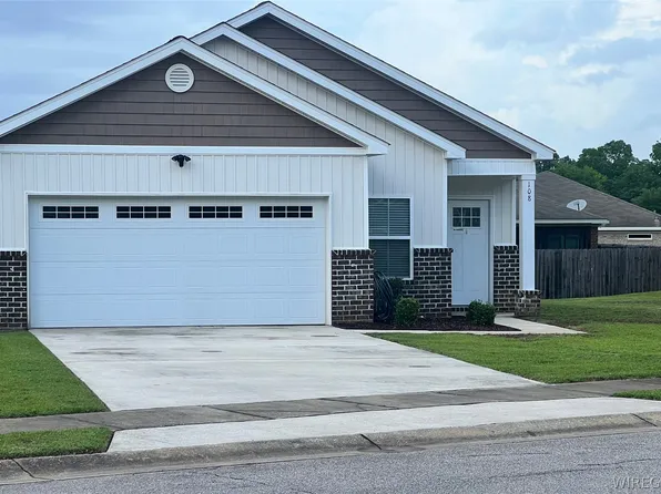 108 Heyward Dr, Dothan, AL 36303