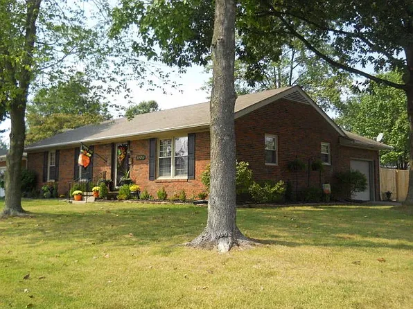 1901 Standish Pl, Owensboro, KY 42301