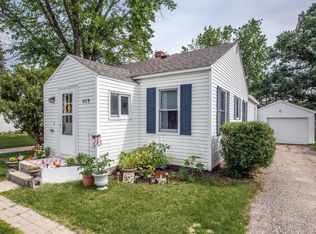 809 Willow St W, Detroit Lakes, MN 56501
