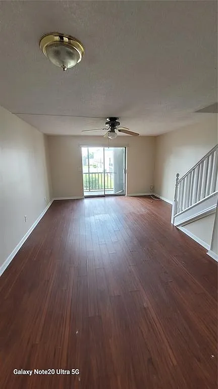 2 bed, 1.5 bath, 1068 sqft, $1,450 — Photo 4