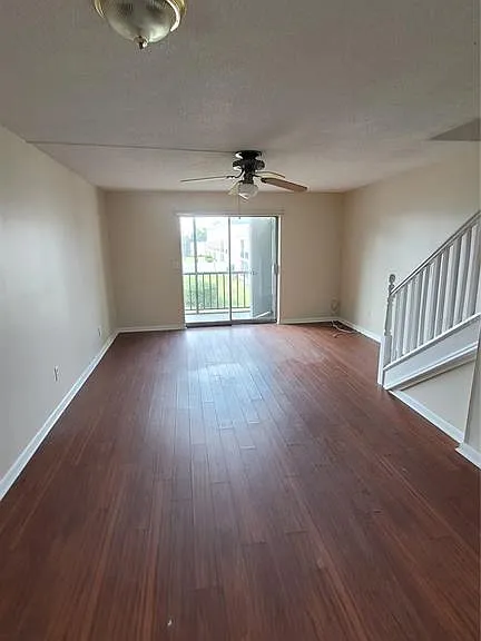 122 N Kings Ave #202 — Photo 4
