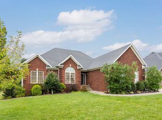 9814 Secretariat Dr, Louisville, KY 40214