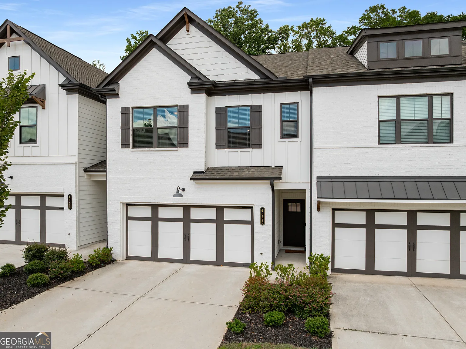 3 bed, 2.5 bath, 1894 sqft, $2,100 — Photo 3