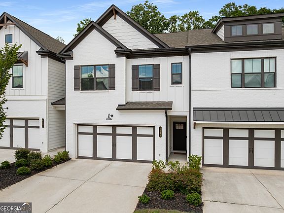 3rd image of 4635 Cypress Park Dr