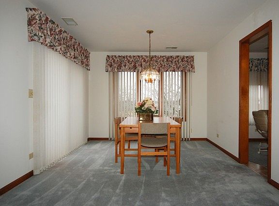 4th image of 1621 Courtland Dr