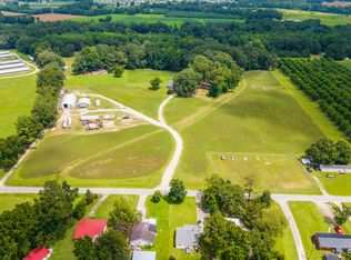 1070 Gregory Fork Rd, Richlands, NC 28574