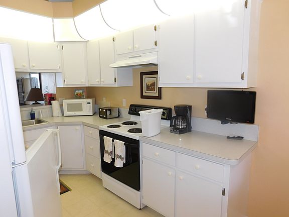 4th image of 11644 SW Egret Cir APT 1707