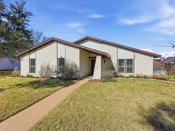 2011 Clearfield Cir, Richardson, TX 75081