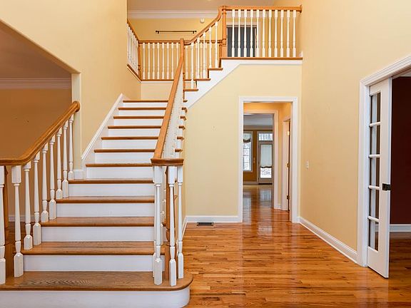 4th image of 152 Estates Dr