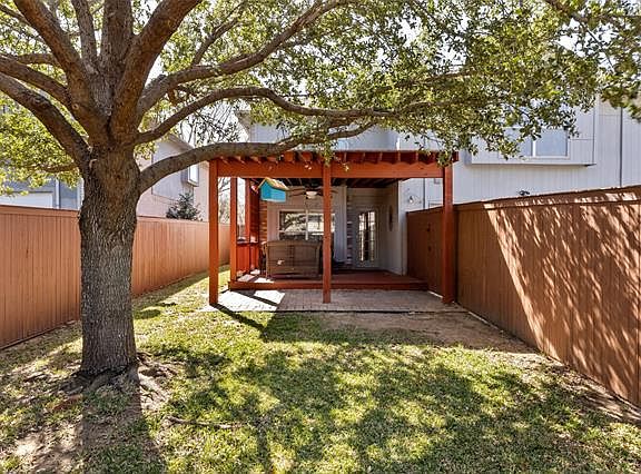 5th image of 1711 Shady Creek Dr