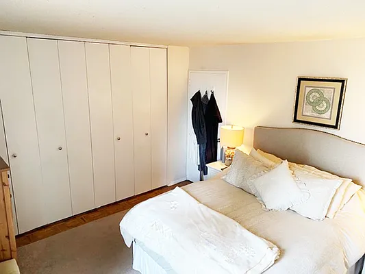 Rented by ONE Manhattan Real Estate | media 18
