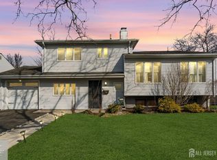 74 Overbrook Dr, Colonia, NJ 07067