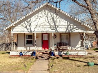 320 W Bridge St, Weatherford, TX 76086