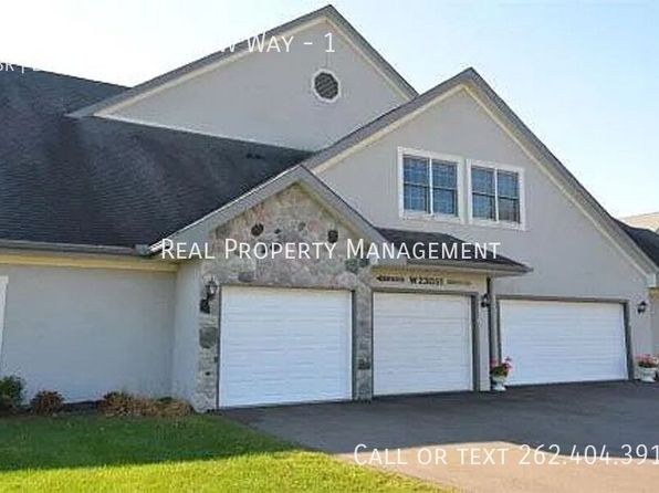 N30W23051 Pineview Way UNIT 1