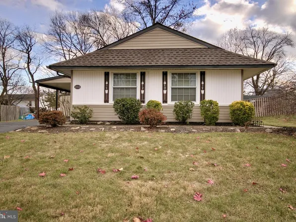 233 Alden Ave, Morrisville, PA 19067