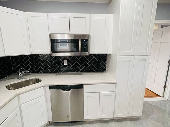 2nd image of 25-27 Stanley St #2