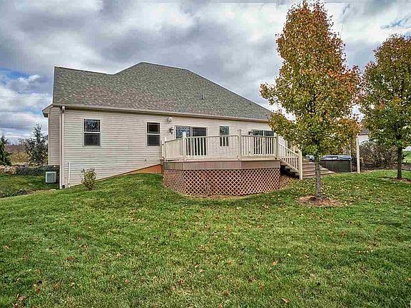 2nd image of 116 Orchard Dr