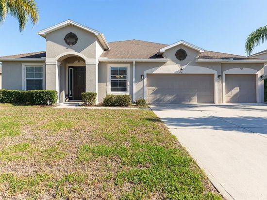 1153 Spinning Wheel Dr, Apopka, FL 32712