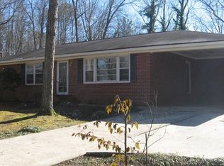 28 Summit Dr, Lindale, GA 30147