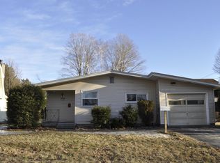 16 4th Ave, Warrensburg, NY 12885