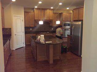 42575 Voormeade Ter, Chantilly, VA 20152