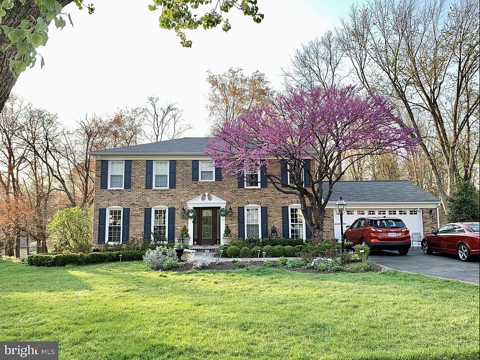 1st image of 2224 Abbotsford Dr