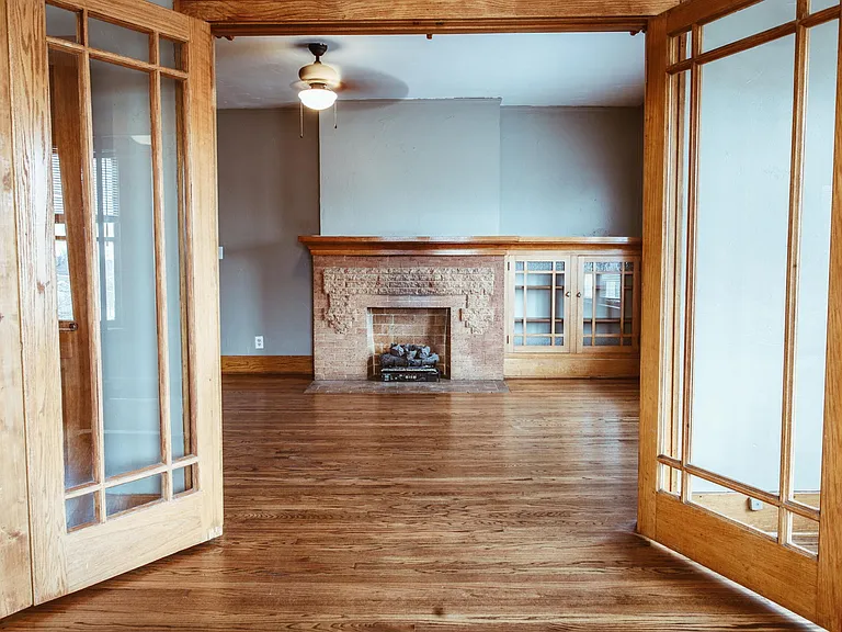 1318 N Robinson Ave — Photo 8