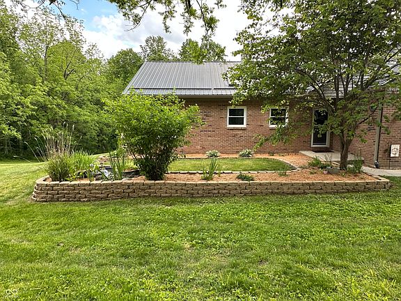 3rd image of 584 Schultz Ln
