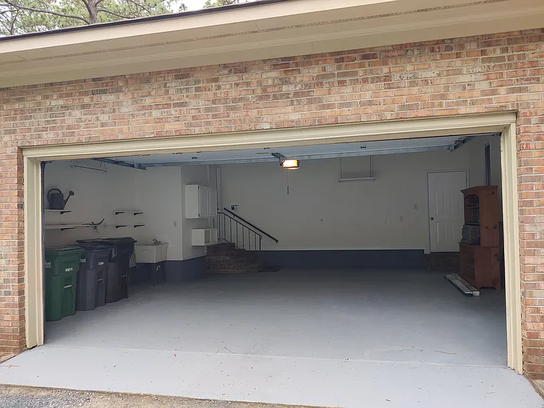 45 SW Lake Forest Dr — Photo 3