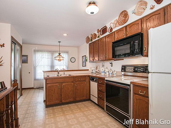 5th image of 314 Rolling Greene Dr NW #31