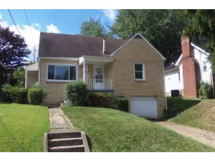 1249 Euclid Ave photo 1