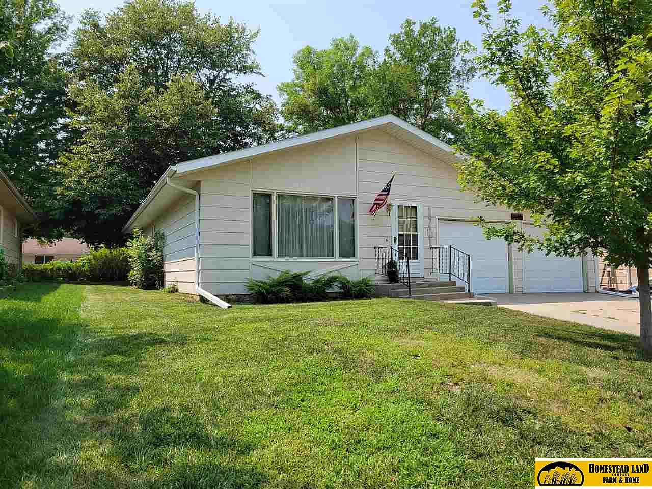 1701 N 13th St Beatrice NE 68310 Zillow