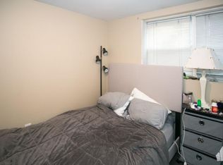 1148 W Addison St #1MC, Chicago, IL 60613