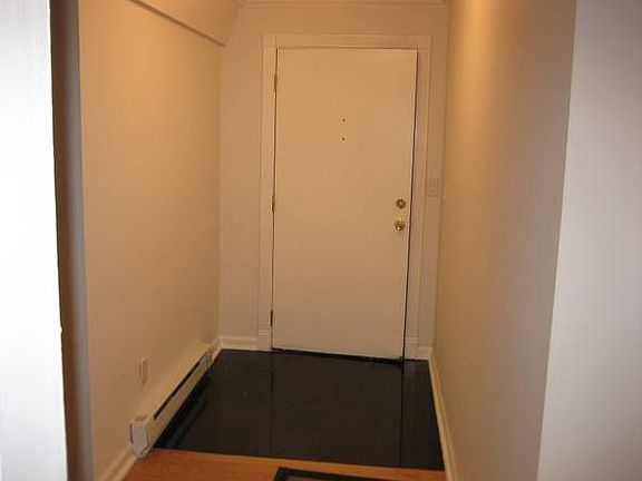 2nd image of 26 Fieldstone Dr #2