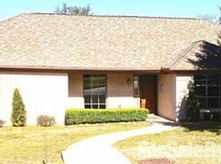 6332 Genoa Rd, Fort Worth, TX 76116