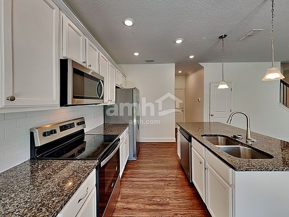 3rd image of 8505 Highfield Ave