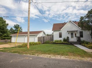 1510 17th St, Hazel Green, WI 53811